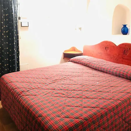 - Della Nonna Bed and Breakfast